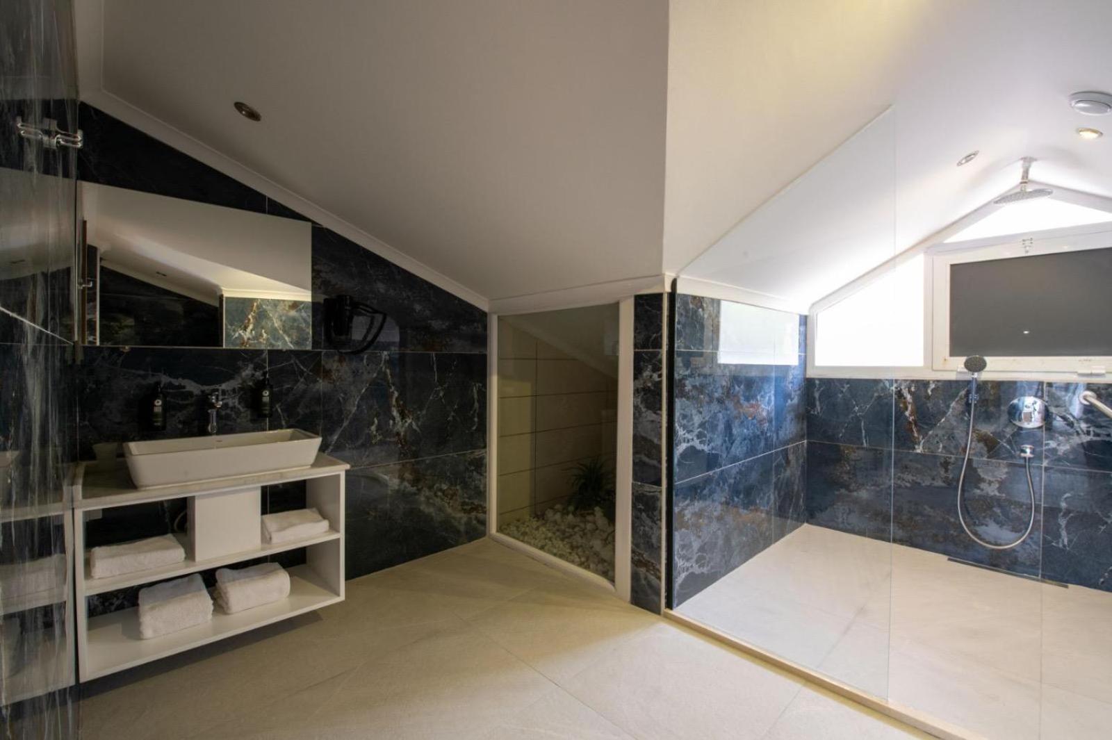 Hotel Ramada By Wyndham Fethiye Oludeniz Adult Only Exterior foto