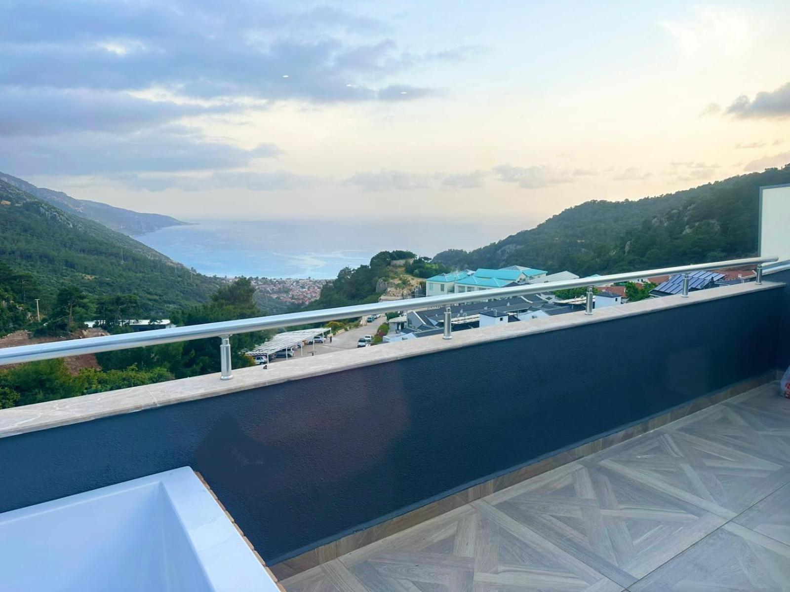 Hotel Ramada By Wyndham Fethiye Oludeniz Adult Only Exterior foto