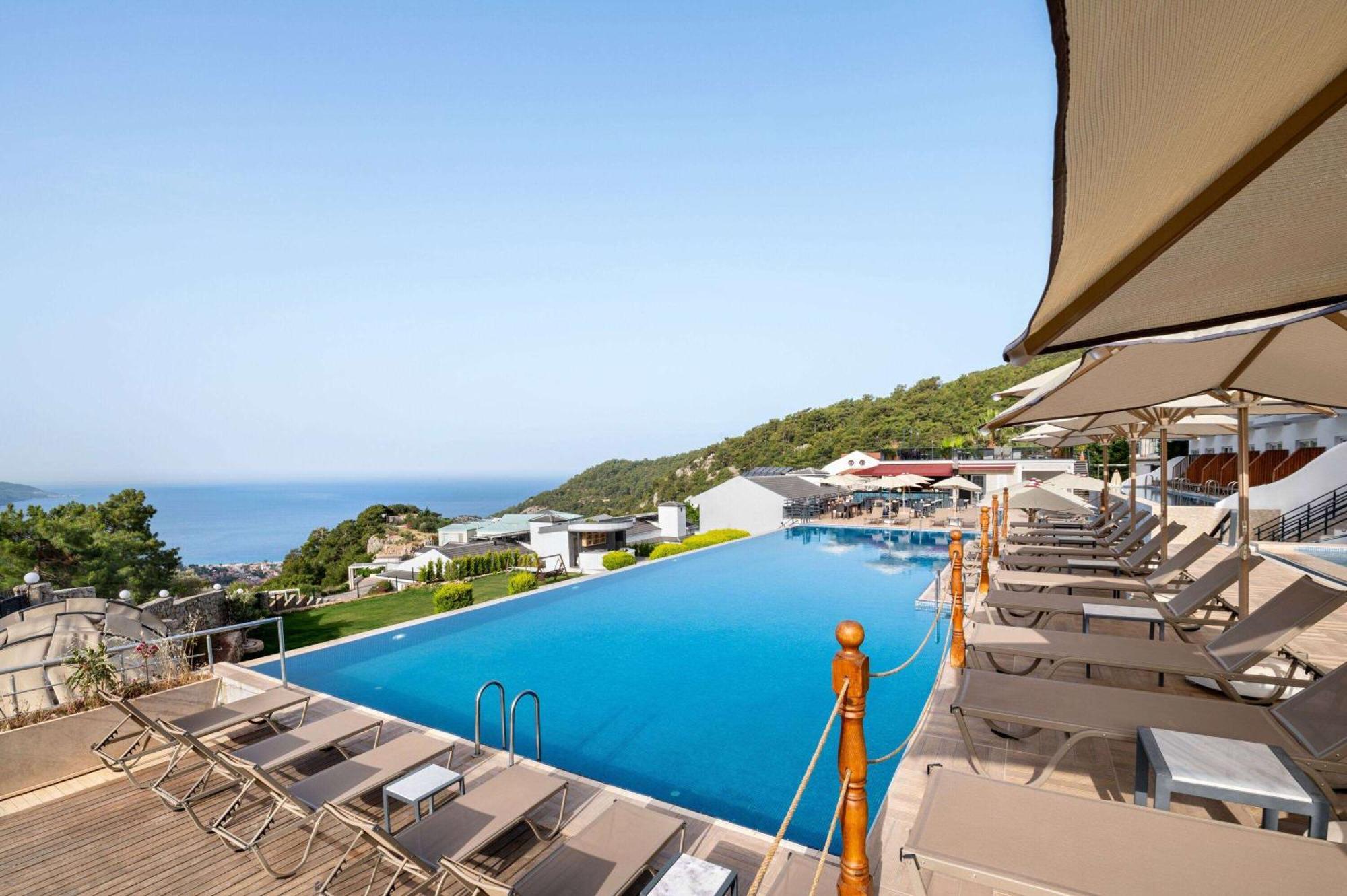 Hotel Ramada By Wyndham Fethiye Oludeniz Adult Only Exterior foto